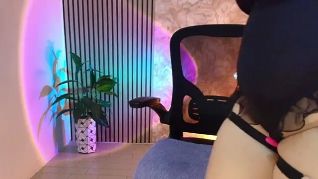 Živý XXX chat JuliRamirez