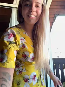 Naomi-Klein's Live XXX Chat
