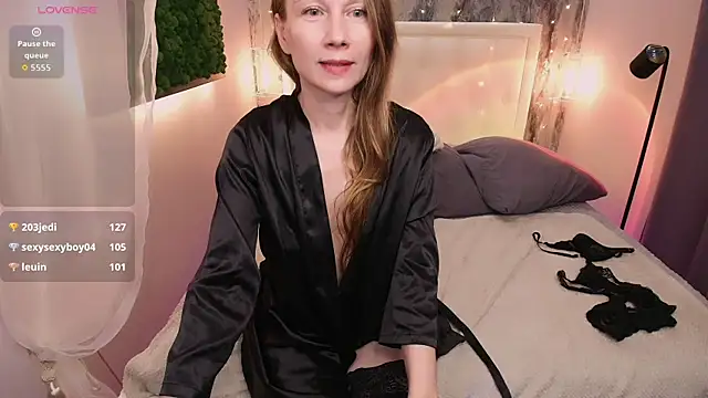 NicoleMiless Chat XXX in diretta