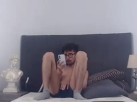 sasuke_bigcock 现场XXX聊天