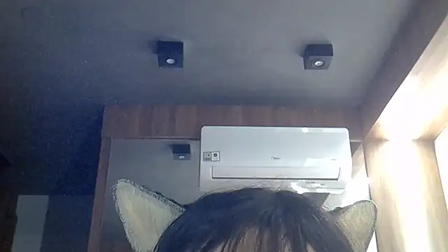 Chat XXX ao vivo de SkinnyKitten