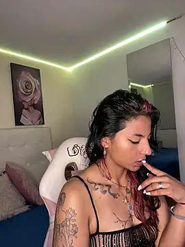 SamathaMay 라이브 XXX 채팅