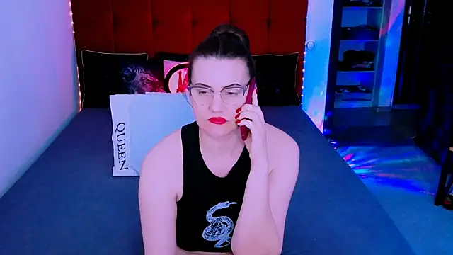 EvelynPorshe Adlı Modelin Canlı XXX Sohbeti