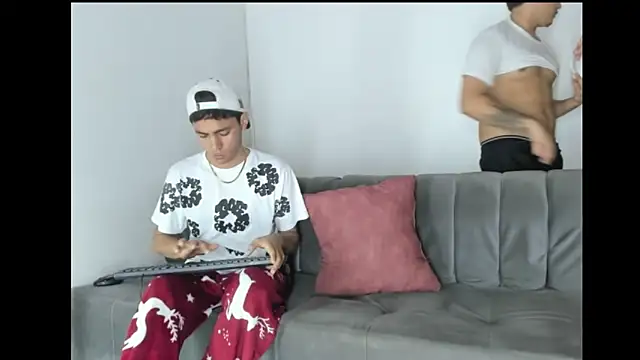 Czat XXX na żywo – Charlie_Scorpion