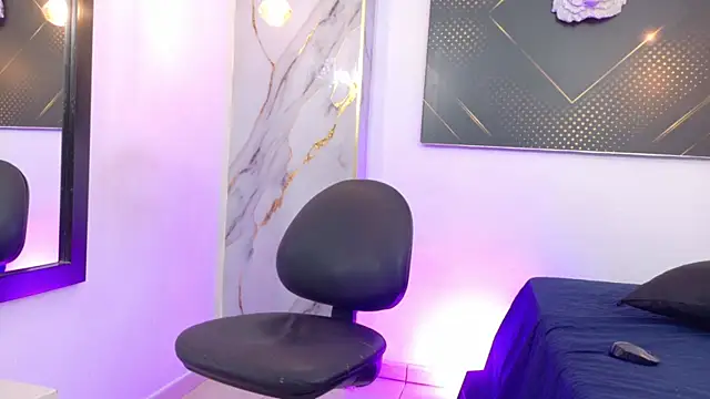 Pertunjukan Kamera Web theronnyone