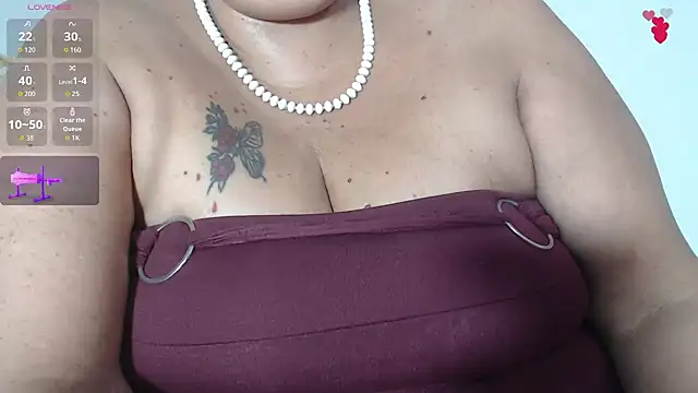 Chatroom XXX en direct de BiirdyDavis