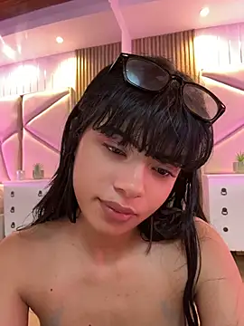 chloe_larson Live XXX-Chat