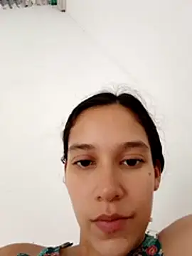 Chat +18 de RAMONA_and_ROGER ao vivo