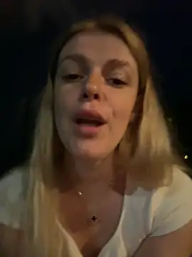 HarrietDart's Live XXX Chat