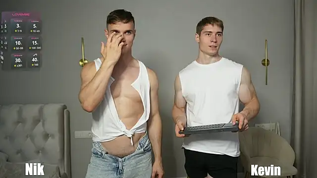 Nik_Sharp Adlı Modelin Canlı XXX Sohbeti