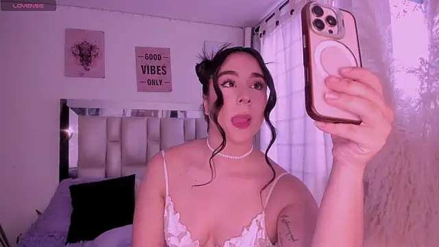 Živý XXX chat Sussy_Bell01