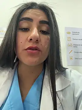 CAROLINE__07 Adlı Modelin Canlı XXX Sohbeti
