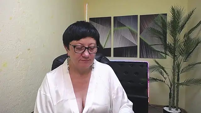 EmilyL0ven Live XXX chat