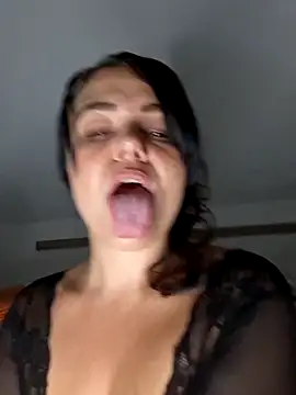 Xladycharme élő XXX-chatje