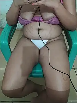 Syila10's Live XXX Chat