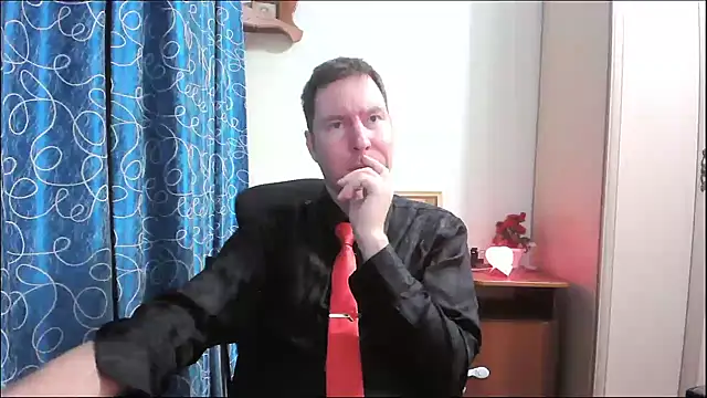 Merovingen7 élő XXX-chatje