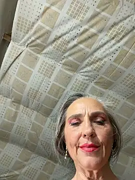 XXX chat uživo modela Alimela