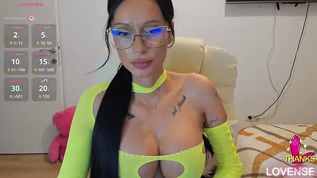 kissnicol32 Obrolan Langsung XXX