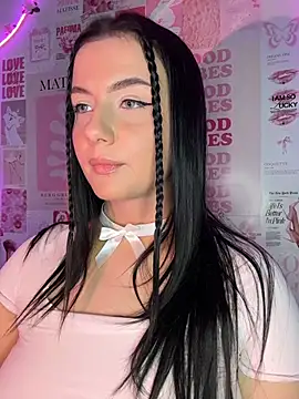 PinkyKittenn Live XXX chat