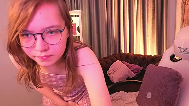 Živý XXX chat LiaBroock