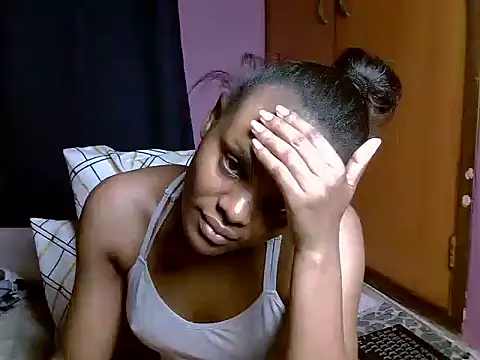 Queen_petite_ – Live XXX-chat