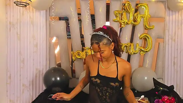 Nicky_Nicoole Live XXX-chat