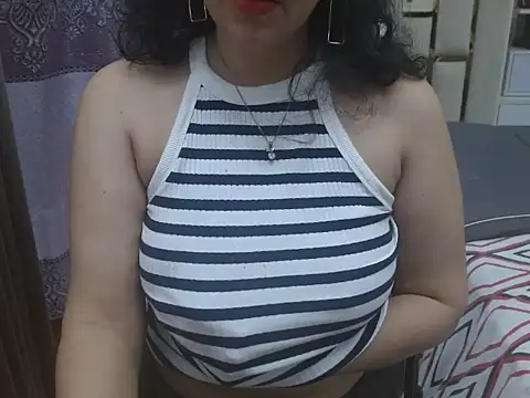 Lovelywife786n Live XXX chat