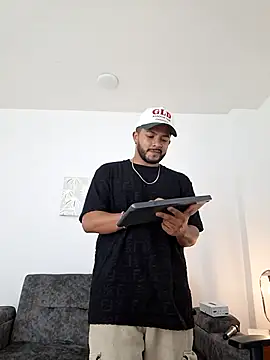 BrunoSilva_ XXX чат на живо