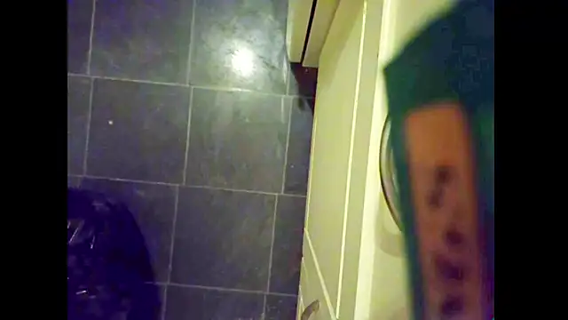 hairyuncut00's Webcam Show