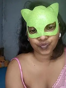 sldonin Live XXX chat
