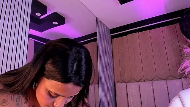 LexiAdamss Adlı Modelin Canlı XXX Sohbeti