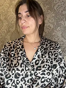 SweetGirl1- Chat XXX in diretta