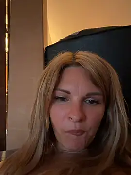 kinkysarahx Chat XXX in diretta