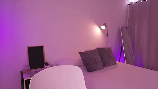 flufflyassのライブXXXチャット