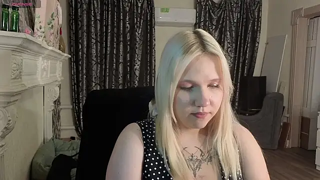 moon__shy Live XXX-Chat