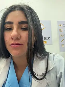 CAROLINE__07 Adlı Modelin Canlı XXX Sohbeti