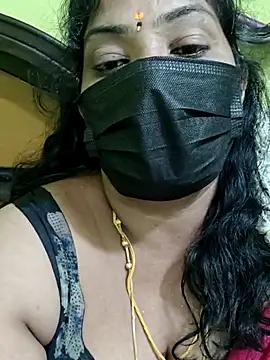 XXX chat uživo modela Tamil_Mithra