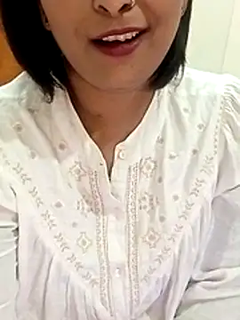 Queen_Kushi4 Adlı Modelin Canlı XXX Sohbeti