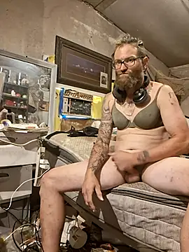 bearded_cross 网络视讯表演