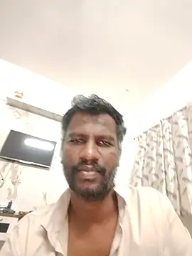 צ'אט XXX בשידור חי של Paramkeerthi