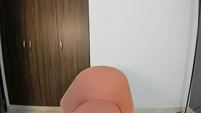 Chat +18 de Cherry_violeta ao vivo