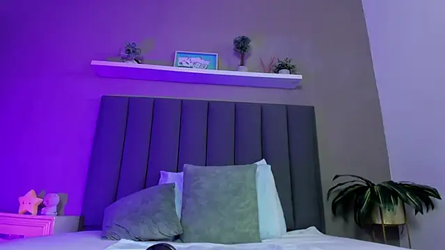 XXX chat uživo modela ayla13_