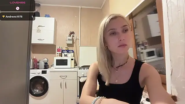 XXX chat uživo modela AngelJeni