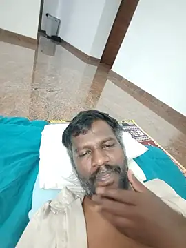 Paramkeerthin Live XXX chat