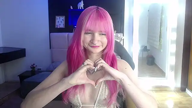_Charlotte_Collins_'s Live XXX Chat