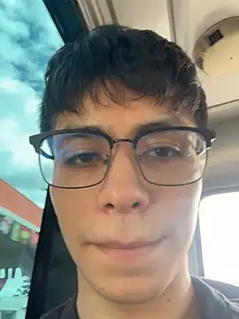 ThomasTorress Live XXX-chat