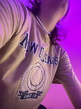 steffmontespink18's Live XXX Chat