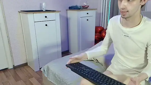 Bimbo_boy_ 现场XXX聊天