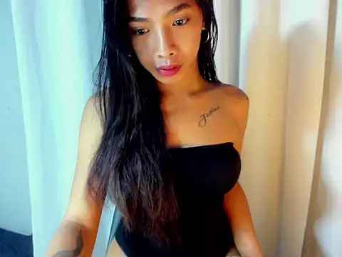 โชว์เว็บแคมของ Asianlovelydolll