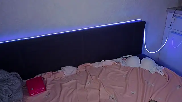 AliseKitt's Live XXX Chat